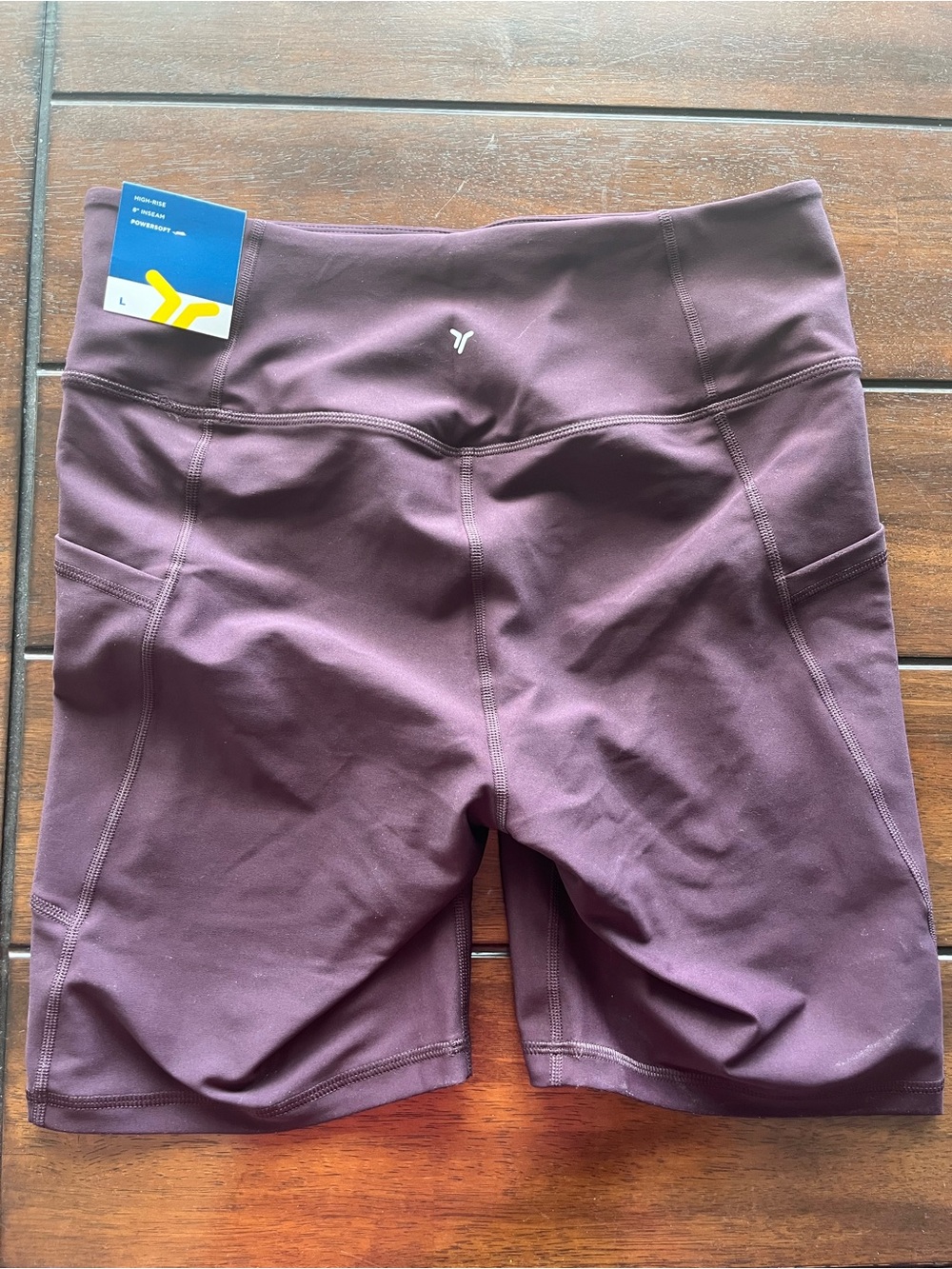 Old Navy Women's High-Rise Athletic Bike Shorts in maroon - Picture 4 of 4